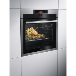 AEG BSE882220M - Four Encastrable 70L SteamBoost Inox Anti-Trace