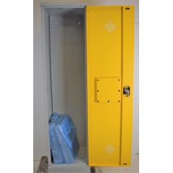 Armoire de Sécurité 1 Porte avec 4 Etagères Bacs de Rétention