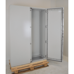 Armoire coffre électrique 2 portes NVENT HOFFMAN