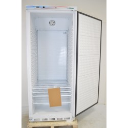 Armoire Porte Pleine