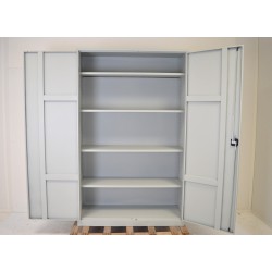 Les portes s'ouvrent à 180°