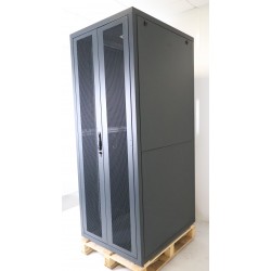 Baie de Câblage Brassage Réseau TECHLINK 19-42U