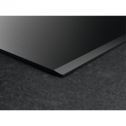 Table de cuisson à bords biseautés