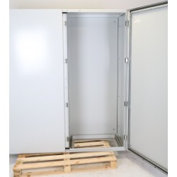 Armoire Électrique Monobloc au Sol Acier LEGRAND Altis