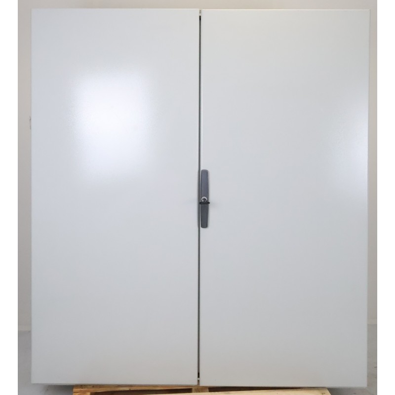Armoire Électrique Monobloc au Sol Acier LEGRAND Altis 2 Portes