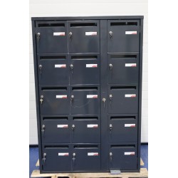 Bloc de 15 Boîtes aux Lettres RENZ Collective Intérieur