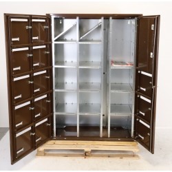 Bloc de 13 Boîtes aux Lettres avec 1 Panneau d'Affichage LEABOX Collective Intérieur Mural Marron - 3x5