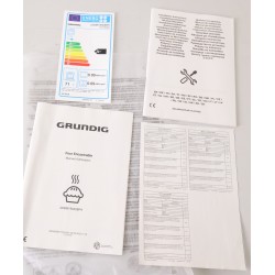 Four Encastrable Multifonctions 71L GRUNDIG Nettoyage Pyrolyse - GEBM19600BPH - NEUF Déclassé pas cher