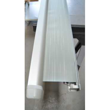 Store Paroi Latérale L4,5m THULE 4200