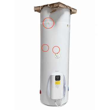 Vue d’ensemble du chauffe-eau thermodynamique 250L Sauter Takhini connecté vertical stable sur palette