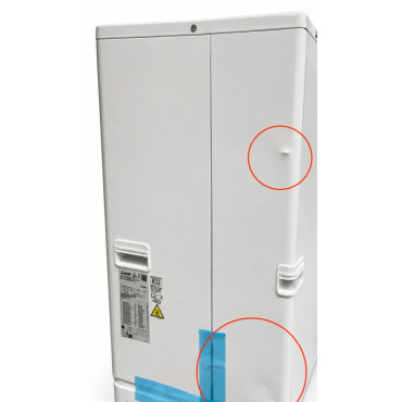 Unité extérieure de pompe à chaleur MITSUBISHI Ecodan Zubadan 14 kW – vue latérale avec impacts et bosses sur la carrosserie
