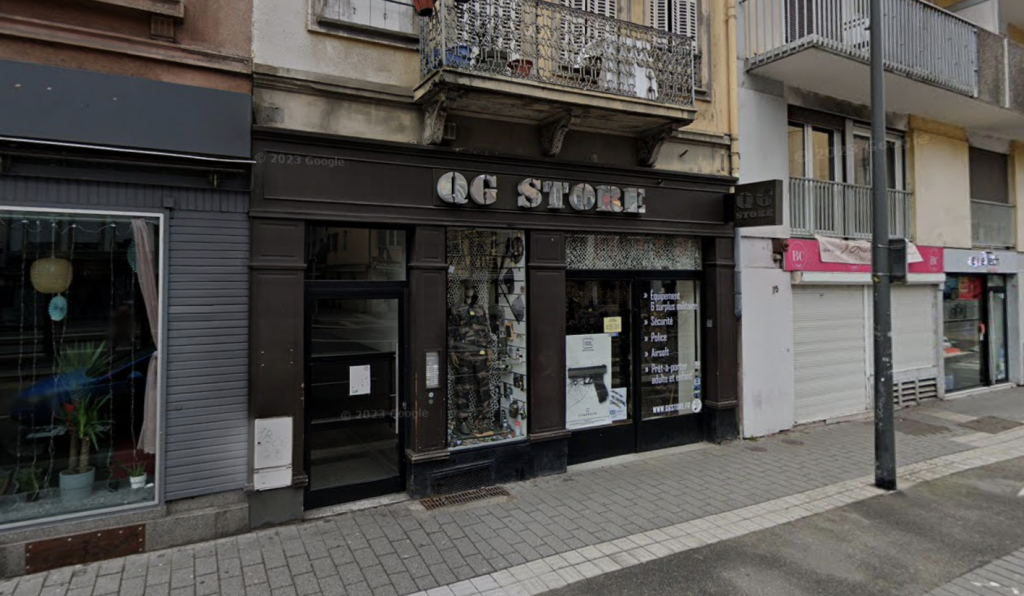 Devanture du magasin de destockage QG store de Strasbourg